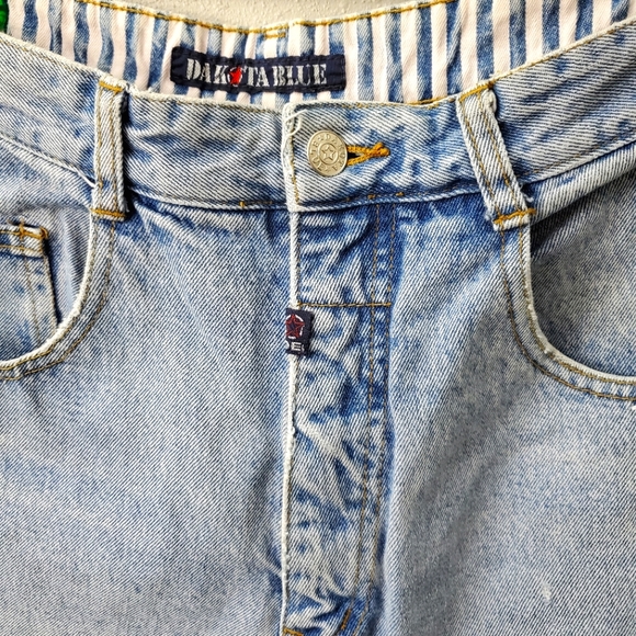 Rare 1990s Vintage Dakota Blue Basics Jeans HighRise Slim Light Wash size 11/12 - Picture 3 of 6